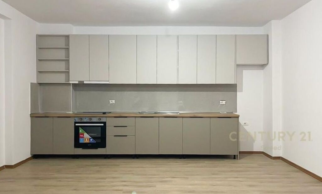 Appartamento 2+1+2 in Via 5 Maggio in affitto. 400 € /Mese