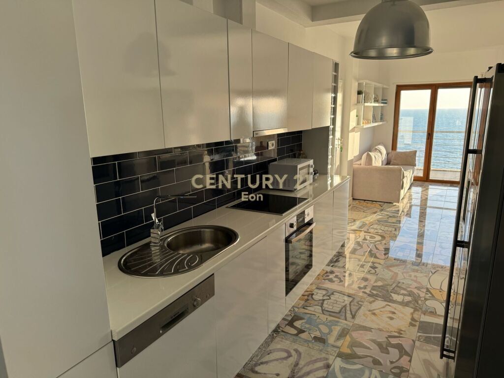 SHITET SUPER APARTAMENT ME PAMJE DETI NE VOLLGA, DURRES!