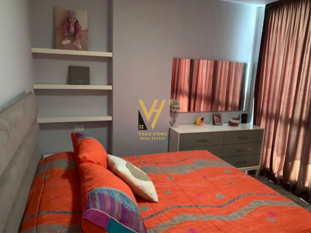 JEPET APARTAMENT 2+1 ME QERA TE ISH PARKU 63.000 LEKE