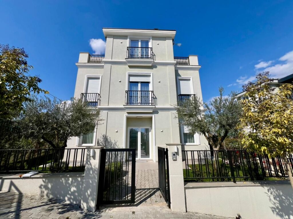 3-storey villa for rent, “Rezidenca Vilat Lule”, Mjull Bathore