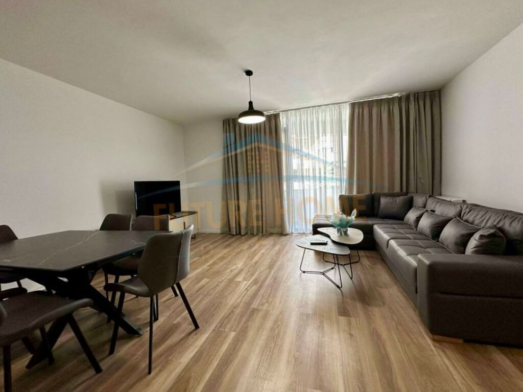 Qera, Apartament 2+1+2 + Post Parkimi, Unaza e Re