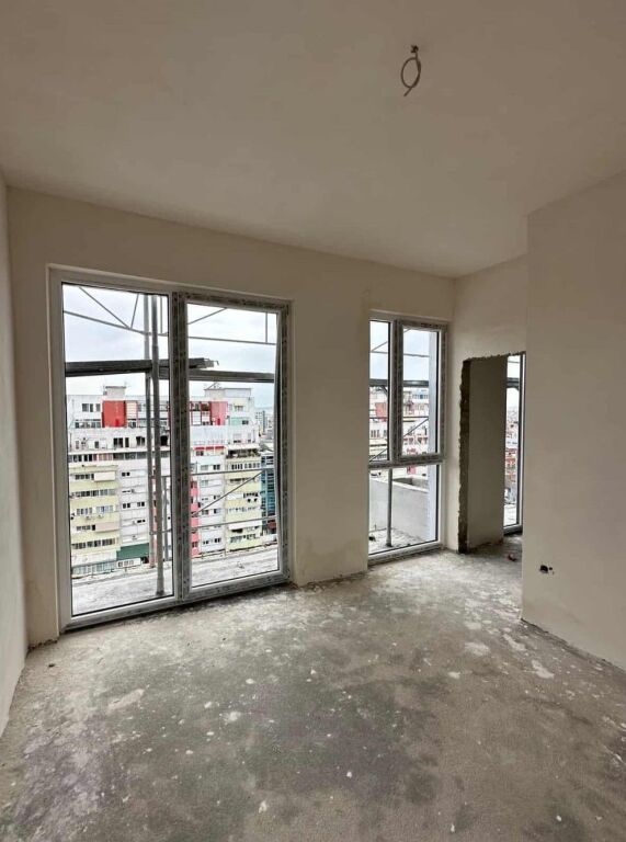 Shitet Apartament 1+1 – Fusha e Aviacionit