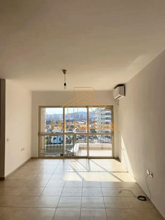 🏡 Jepet me qera apartament 2+1 + Aneks + Ballkon – Ish Fusha Aviacionit