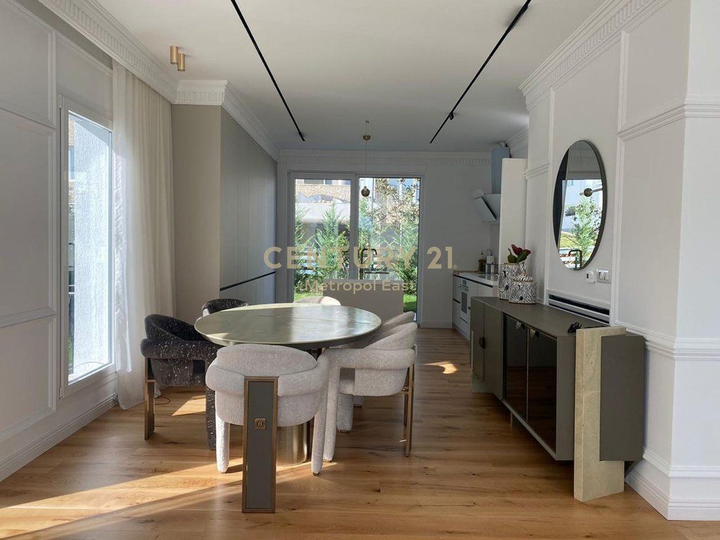 LUXURY VILLA FOR RENT WITH SWIMMING POOL, IN A RESIDENTIAL AREA NEAR TEG 5,000 € /Month Total Area  500m2