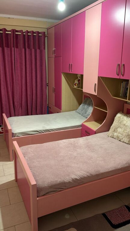 Jepet me qera apartament 2+1 në Astir