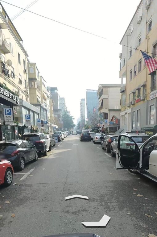 SHOP IN BLLOK FOR RENT