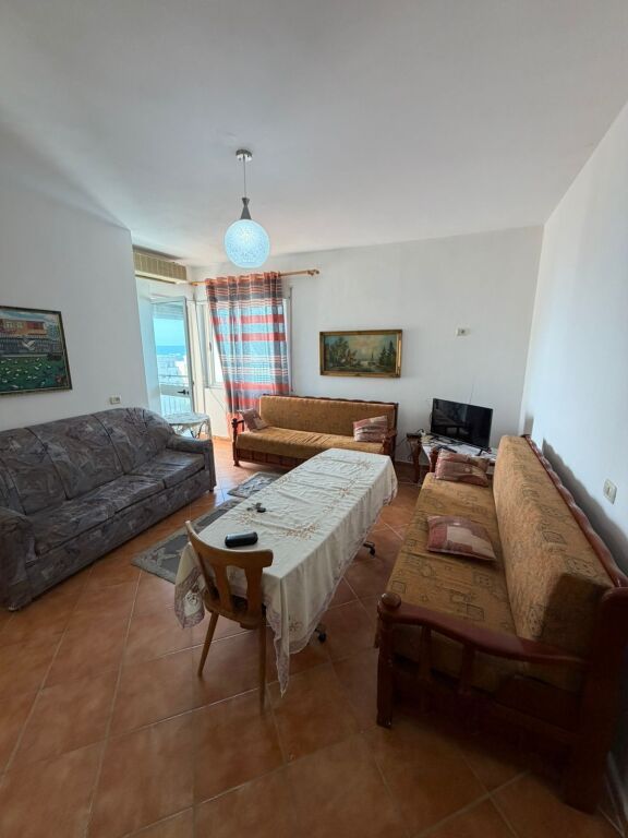 Shitet super apartament me pamje të plotë nga deti! 🌊