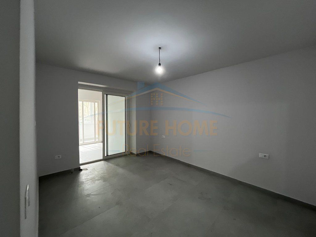 For Rent, Business Premises, Near the New Maternity, Jeanne d'Arc Boulevard, Tirana.