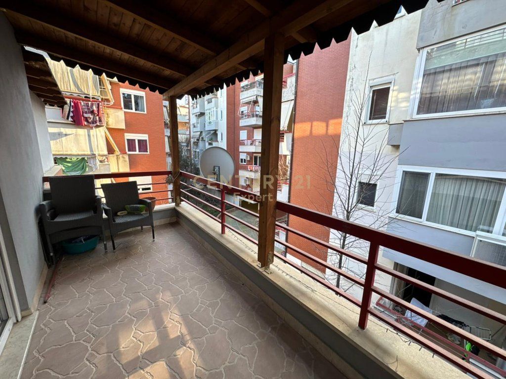 SHITET APARTAMENT 2+1+GARDEROBE TEK KOLOMBO 2 COMPLEX, LIQENI I THATE