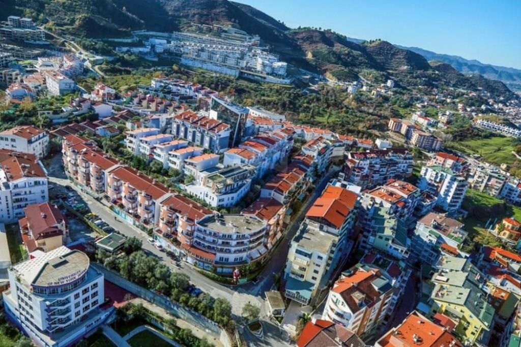 Vilë - Për Shitje - Kodra e Diellit, Tiranë(ID: 530581010-76)