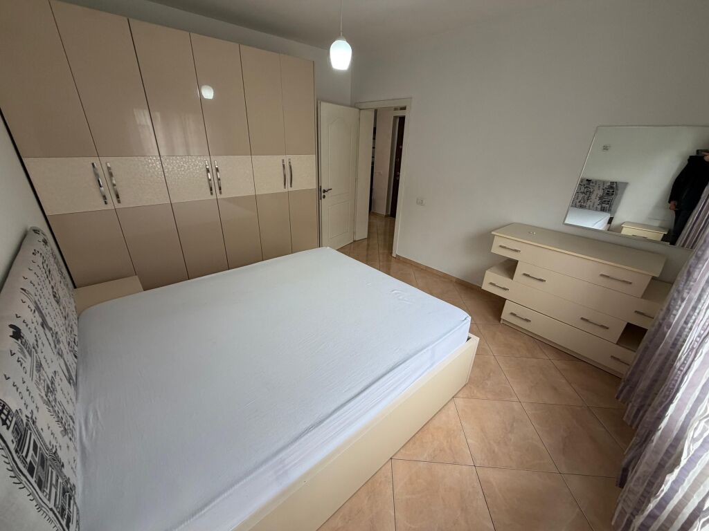 Shitet Dublex 2+1+2 Rruga e Dibres