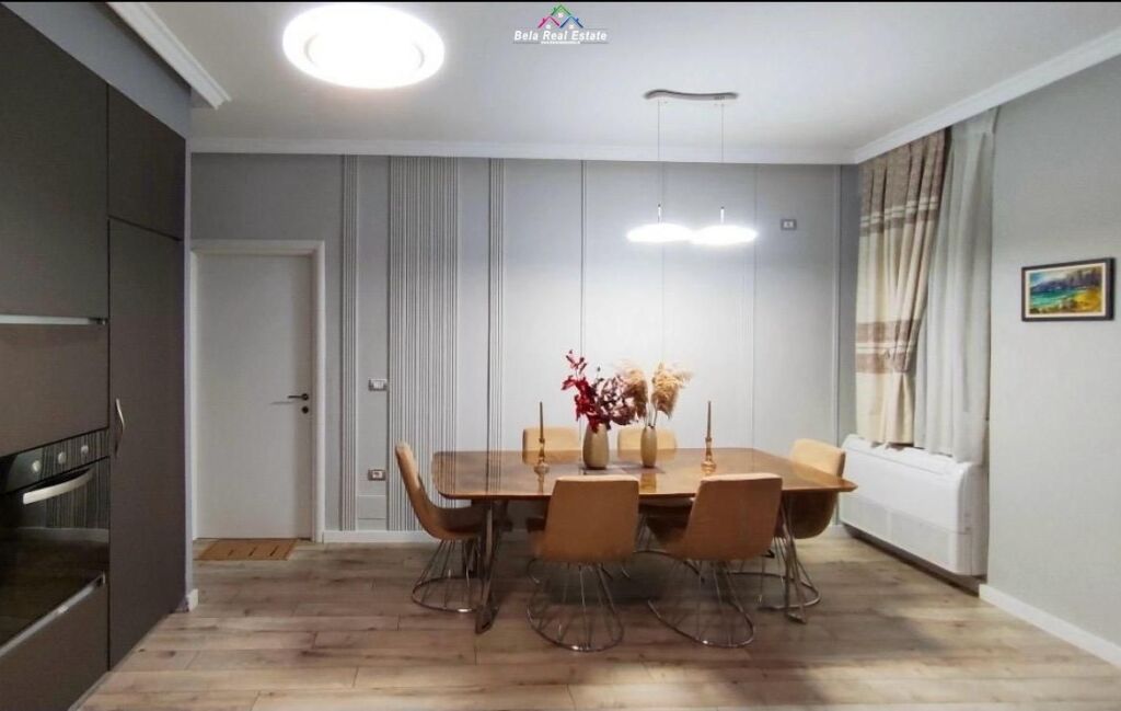 Apartament Me Qera 2+1 Tek Kopshti Botanik (ID B2201798) Tirane