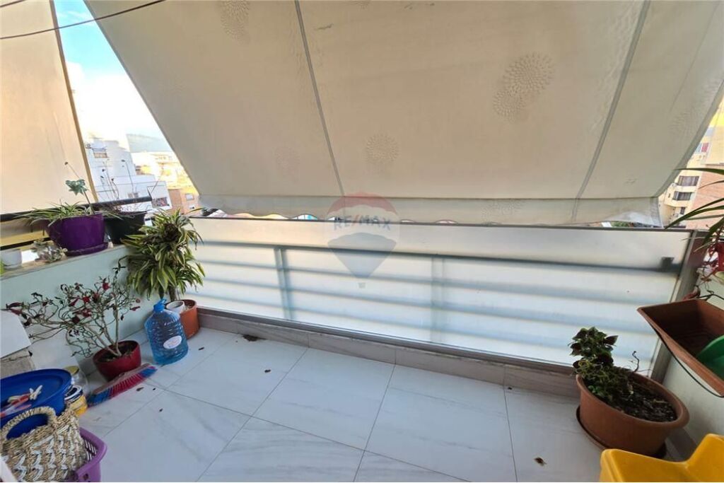 Apartment - For Rent - 9 Floors, Tirana