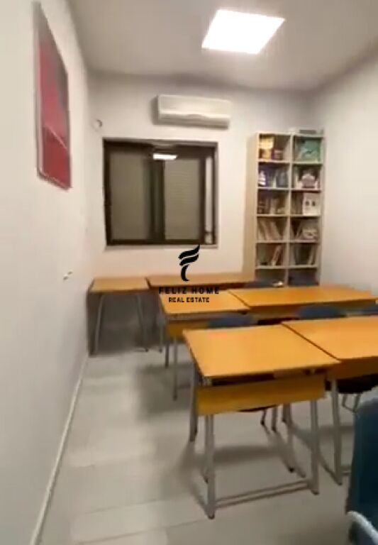 OFFICE FOR RENT 100 M2 BLLOK 85,000 LEKE FH-64572