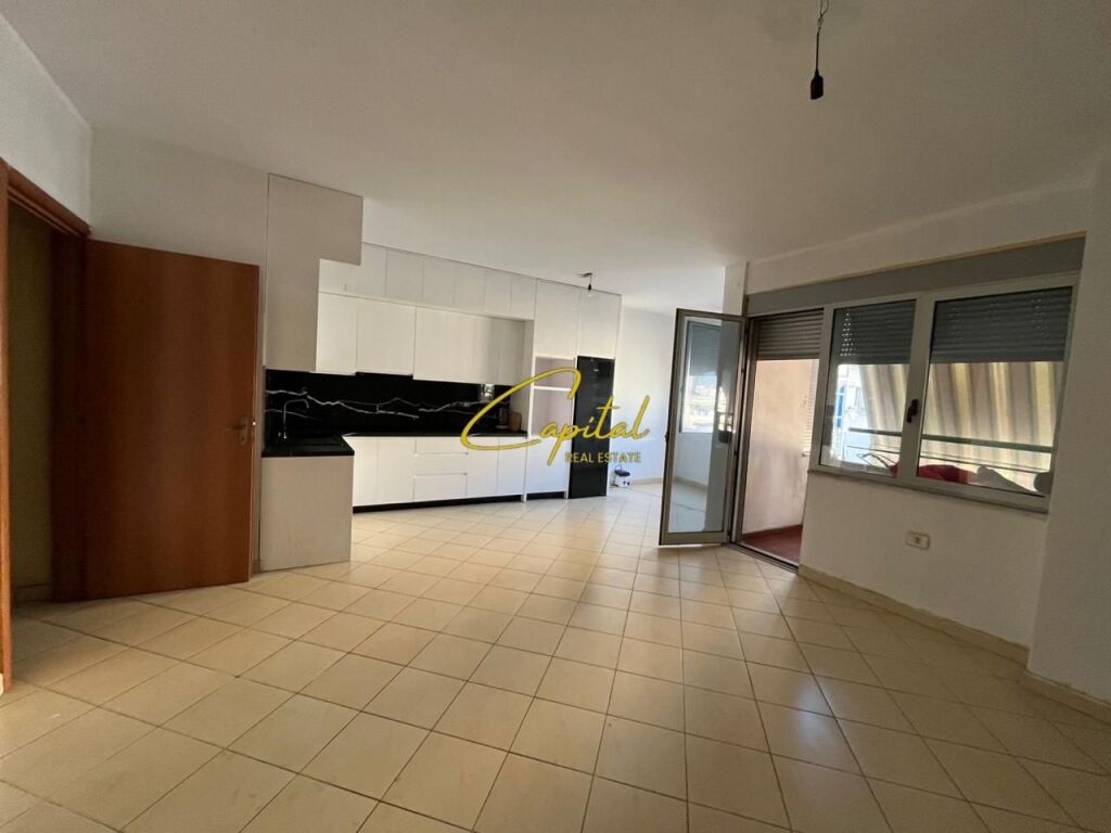 IN VENDITA APPARTAMENTO 2+1 VIA DIBRA 33.000.000 LEKE