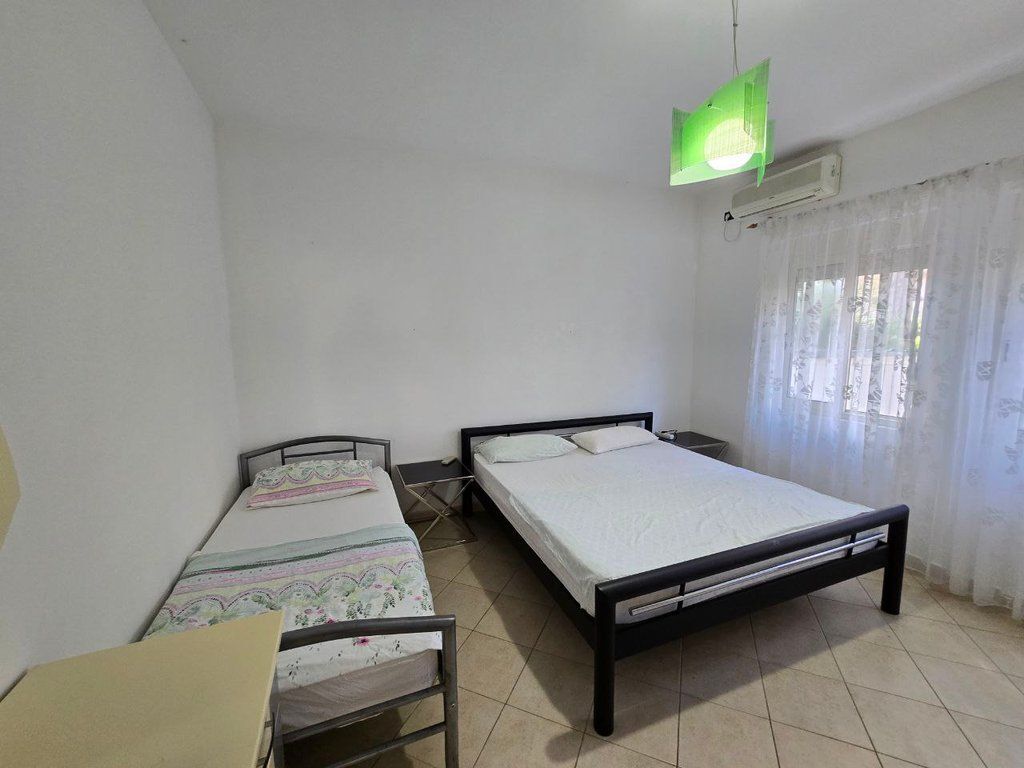 APARTAMENT 2+1 ME OBORR PER SHITJE TEK LURA 1