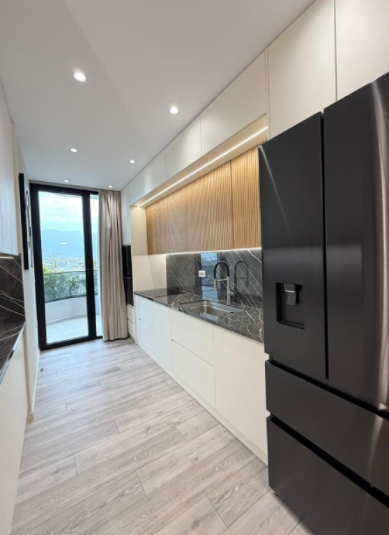 🏡 Super Vilë Luksoze për Shitje – Liqeni i Thatë