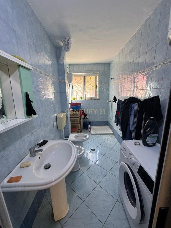 Apartament 2+1 Per Shitje Stadiumit, Durres !