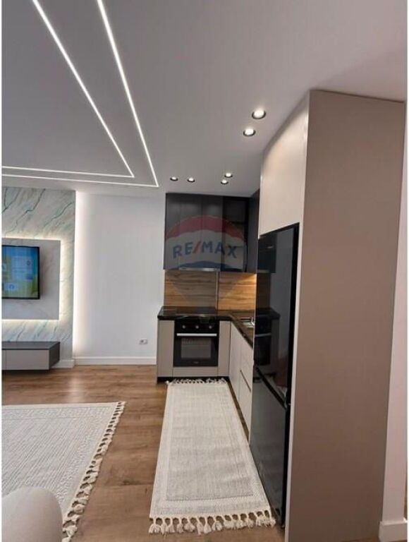 Vendesi appartamento 1+1 Viale Migjeni, Astir