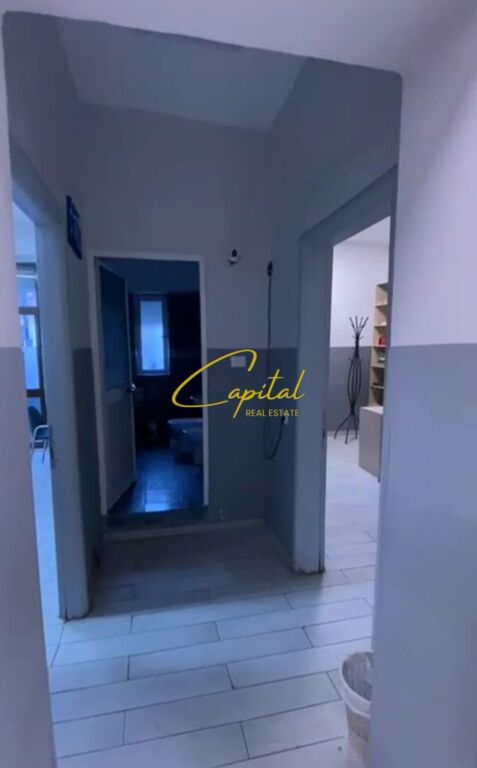 LOCALE COMMERCIALE IN AFFITTO 100 M2 EX BLOCCO 85.000 LEKE