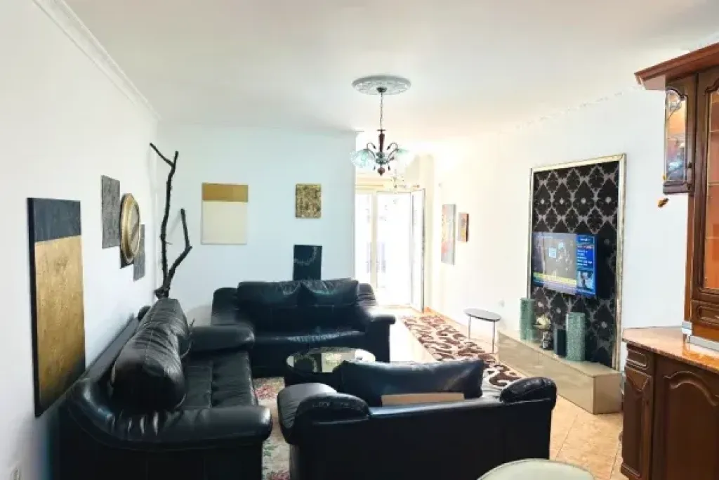 Jepet me Qira Apartament 2+1 Zogu i zi