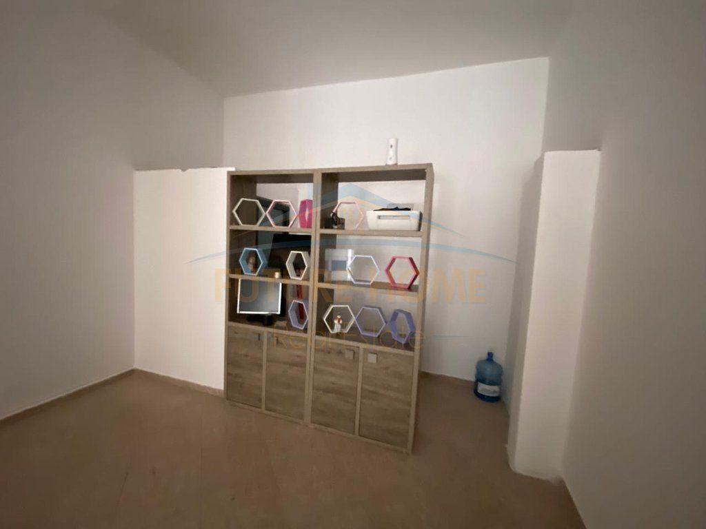 Qira, Ambient Biznesi, Ish Ekspozita,