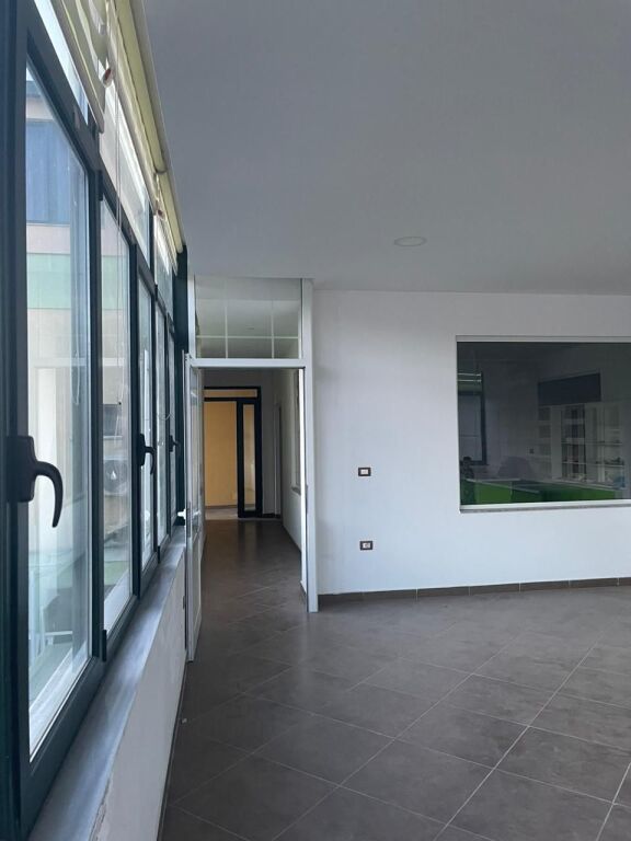 Ambient biznesi me qera – Spitallë, Durrës