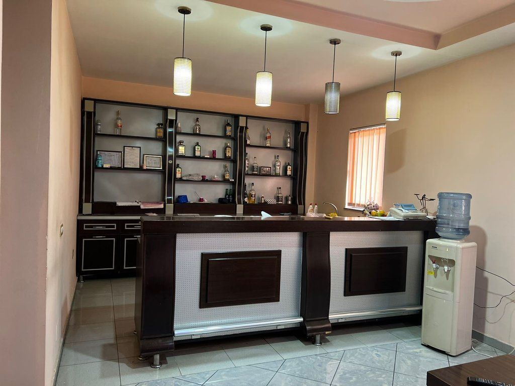 Motel në Qera ose Shitje në Vaqarr, Tiranë 850,000 €