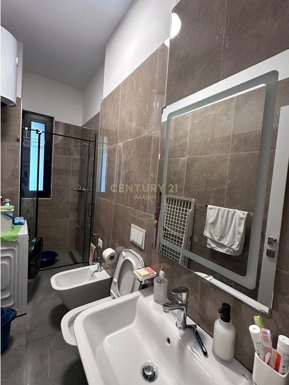 JEPET ME QIRA APARTAMENT 1+1 TE SQUARE 21 750 €