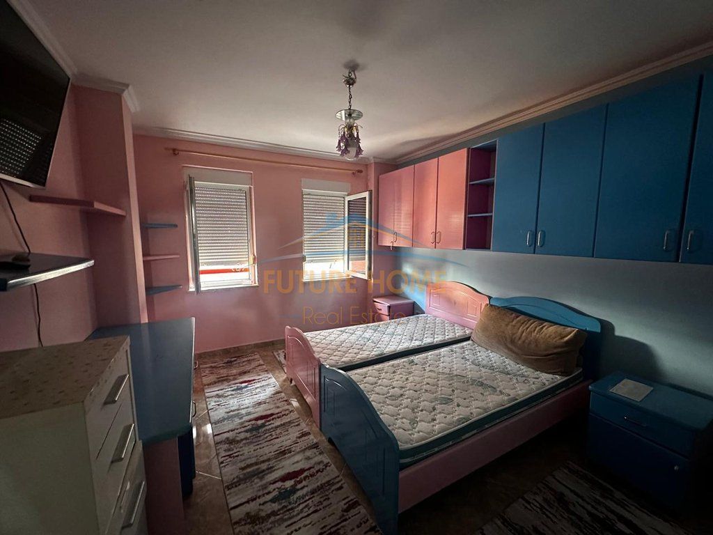 Shitet Apartament 2+1+2,Liqeni i Thatë,Tiranë