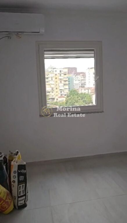 Rent | Apartment 3 + 1 | Kavaja Street | 700 €/month