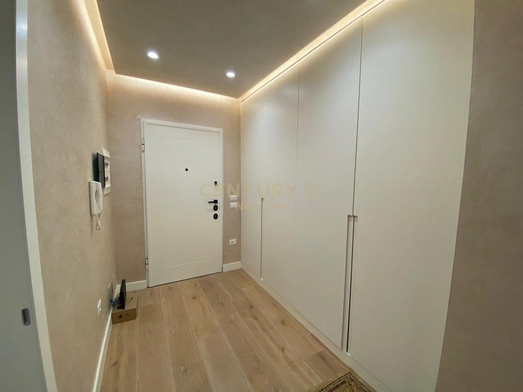 APPARTAMENTO 2+1+2T IN VENDITA A MALIN E ROBIT!