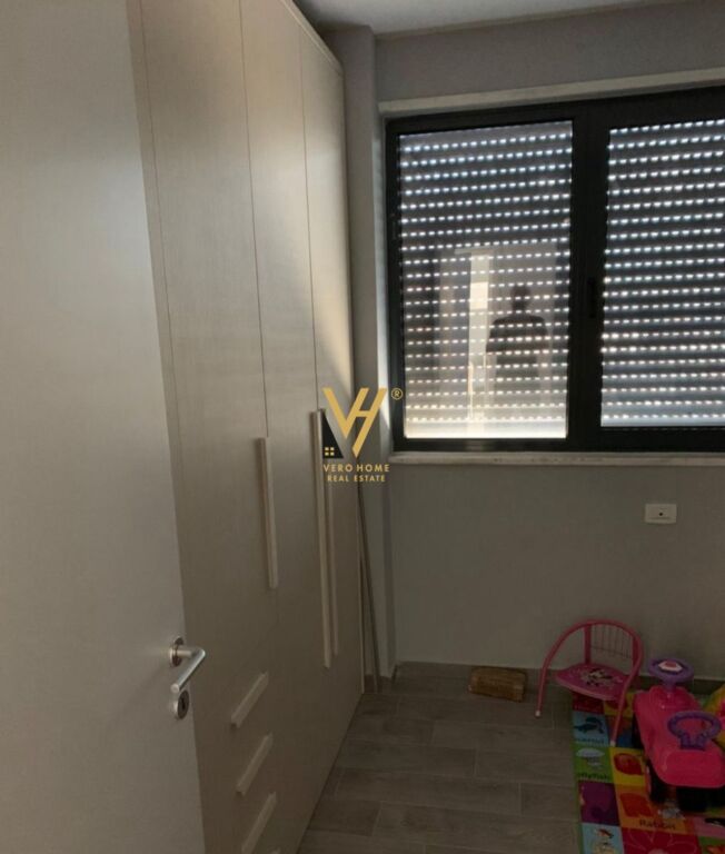 JEPET APARTAMENT 2+1 ME QERA TE ISH PARKU 63.000 LEKE