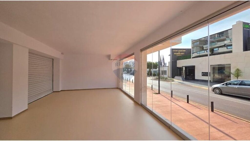 Dyqan me Qira – Ujë i Ftohtë, Vlorë