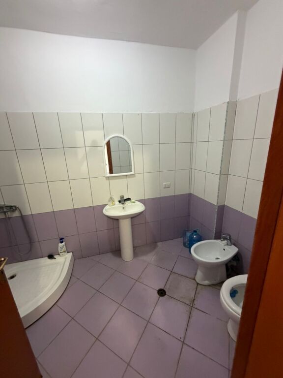 Shitet super apartament me pamje të plotë nga deti! 🌊