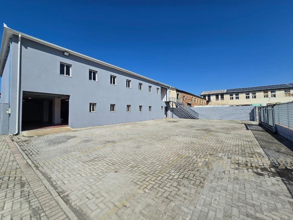 Magazinë 2-katëshe me qira – Shkozet, Durrës , vendndodhje strategjike për biznes, prane portit dhe autostrades !!!