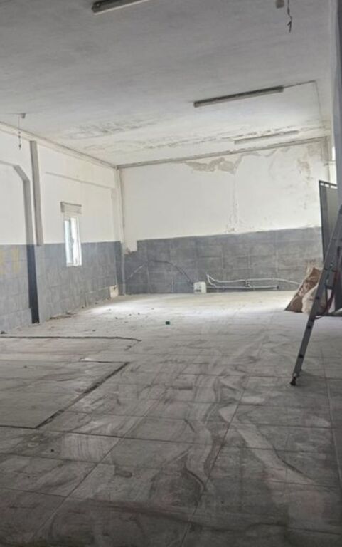 Locale Commerciale in Affitto