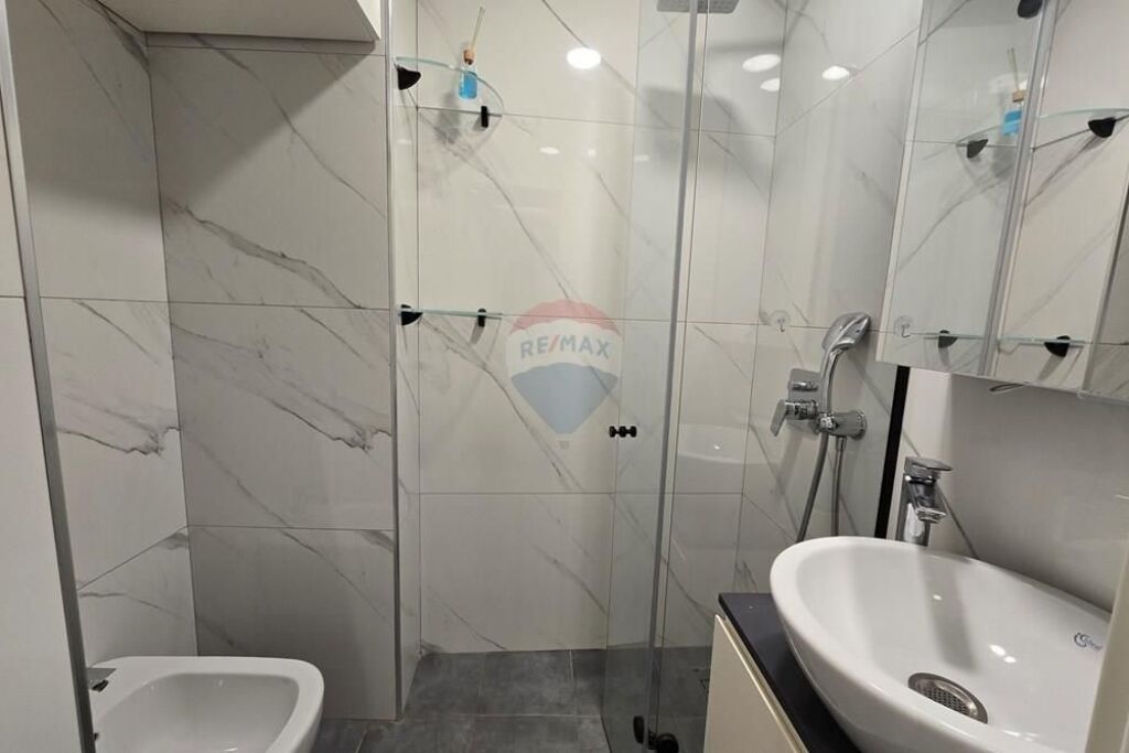 Appartamento - In Affitto - Via Abdyl Frashëri, Tirana