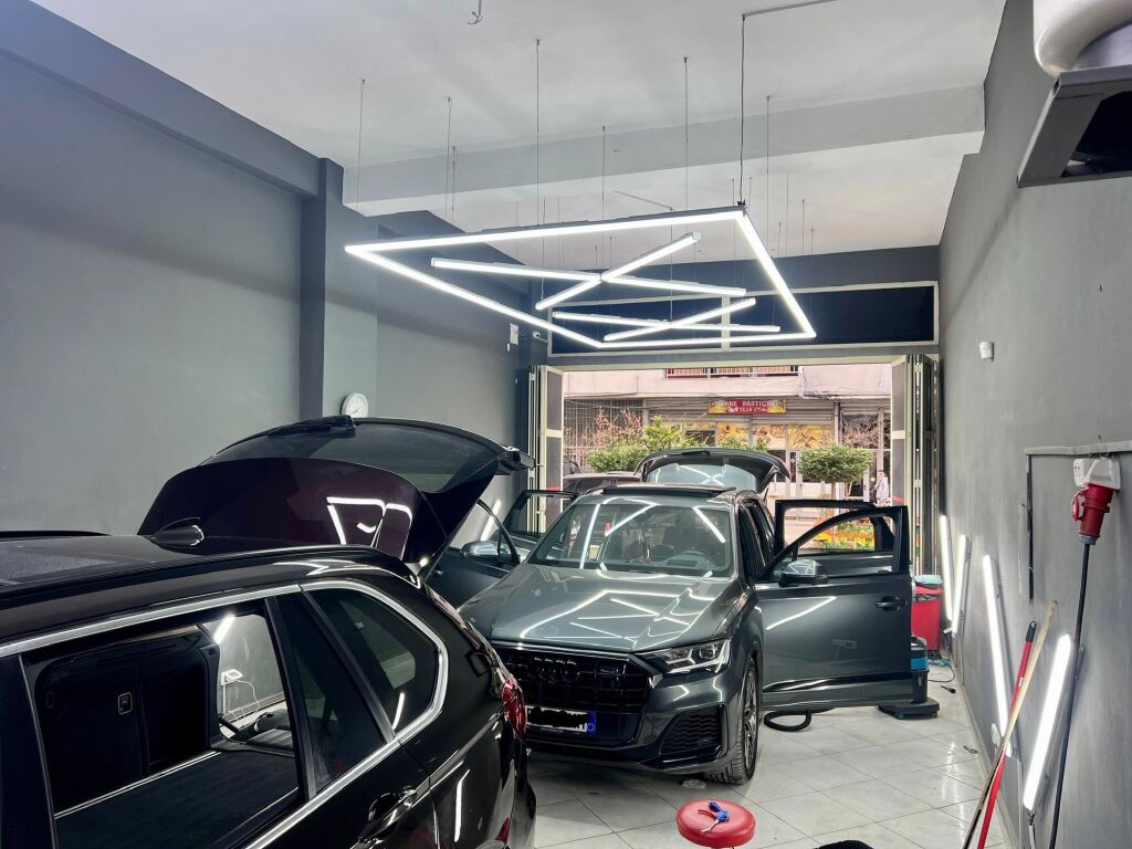 Shitet Ambient Biznesi+Aktiviteti , “Astir ”, Tiranë.