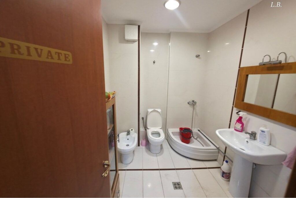 Klinikë - Për Qira - Kika 1, Tiranë