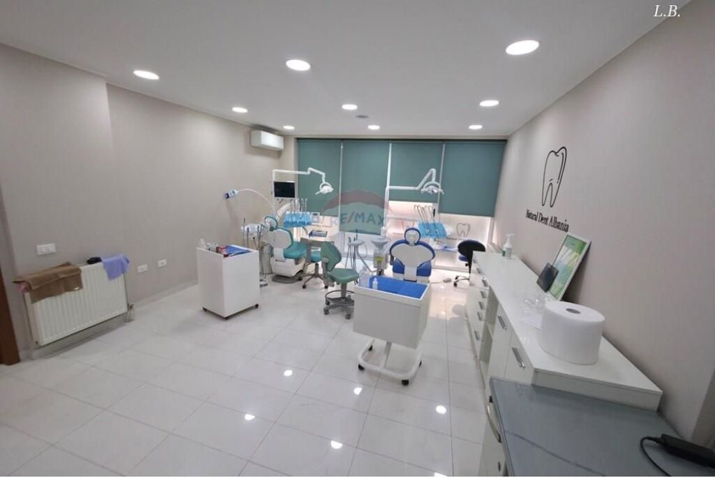 LOCALE IN AFFITTO PRESSO KIKA 1 – MUNICIPIO DI PARIGI