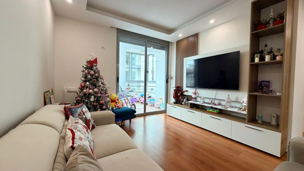 Affittasi appartamento 2+1+2 bagni vicino al Lago Secco