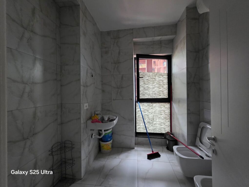 Affittasi ufficio 2+1+2