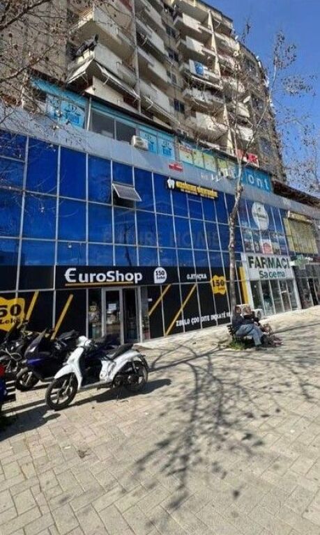 Qera, Ambient Komercial, Rruga Teodor Keko, Astir