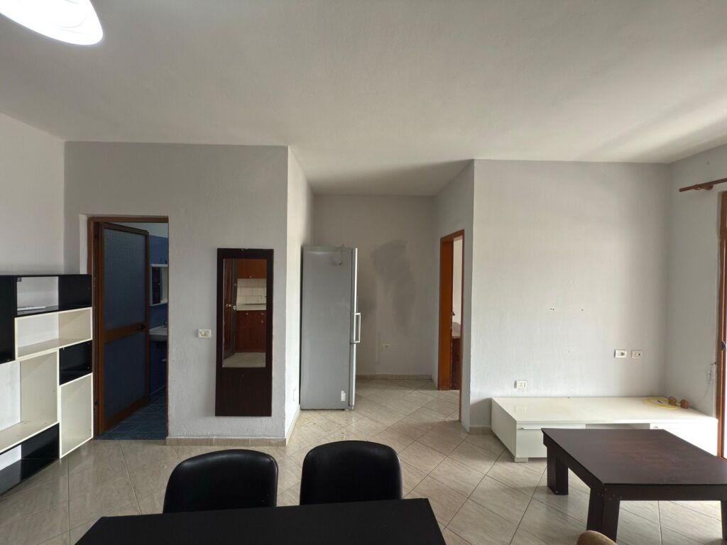APARTAMENT 1+1 PER SHITJE NE MISTO MAME