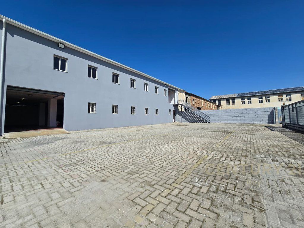 Magazinë 2-katëshe me qira – Shkozet, Durrës , vendndodhje strategjike për biznes, prane portit dhe autostrades !!!