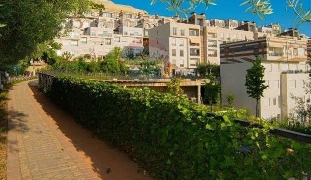 Villa - For Sale - Kodra e Diellit, Tirana(ID: 530581010-69)