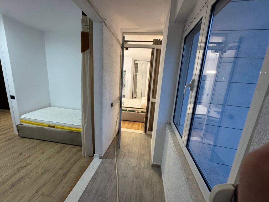 2+1+2 for Rent, Former Park