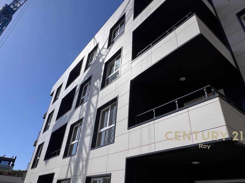 SHITET APARTAMENT 2+1 MONTEVIDEO RESIDENCE TE MALI ROBIT!!!