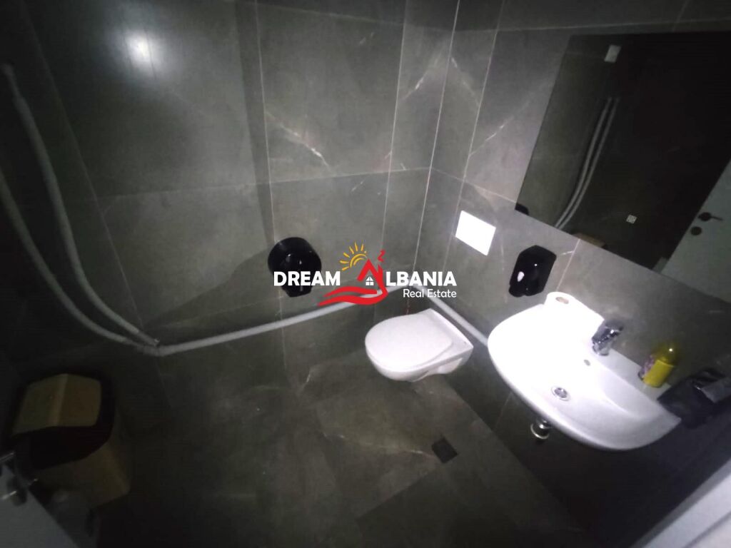 Locale Commerciale in Affitto vicino al Complesso Arlis (ID 42611411)